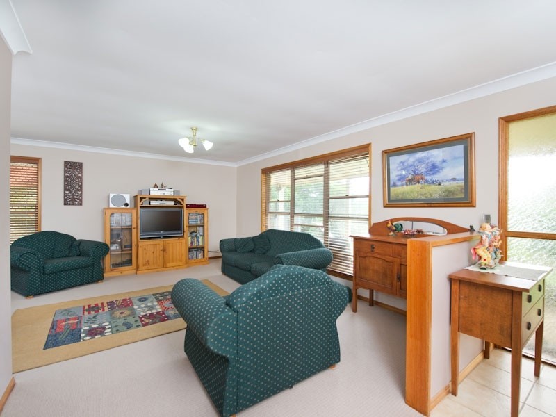 8 Tallarook Court, Karana Downs QLD 4306