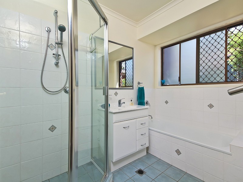 6 Takara Court, Karana Downs QLD 4306