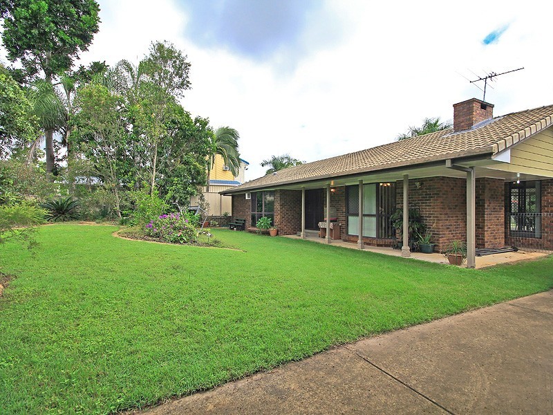 66 Illawong Way, Karana Downs QLD 4306