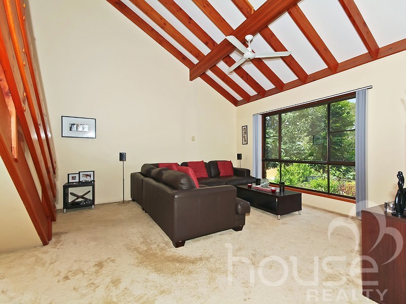 11 Nawalla Court, Karana Downs QLD 4306