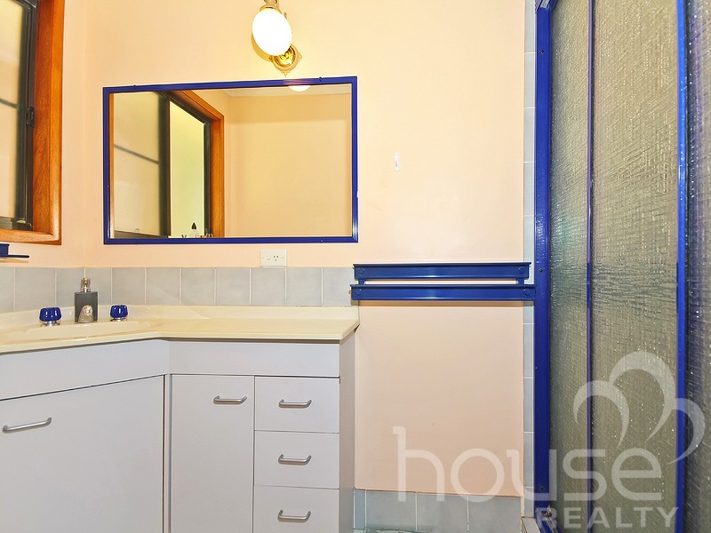 11 Nawalla Court, Karana Downs QLD 4306