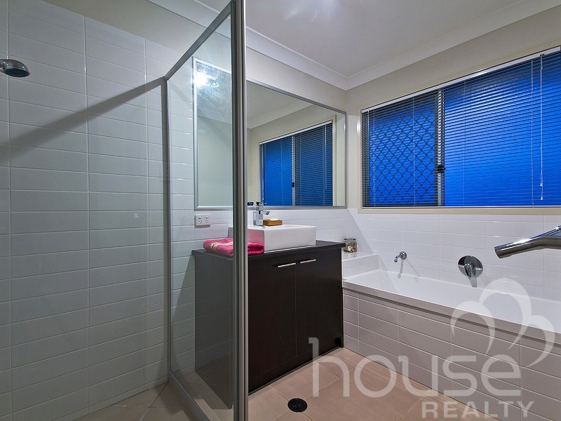 56 Everwood Street, Moggill QLD 4070