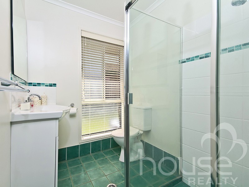 9 Kooralla Court, Karana Downs QLD 4306