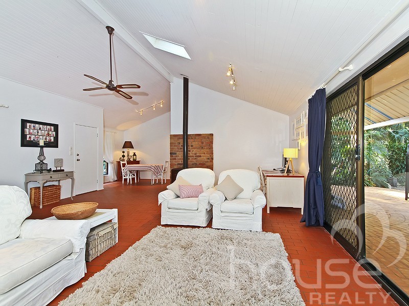 10 Islandview Street, Barellan Point QLD 4306