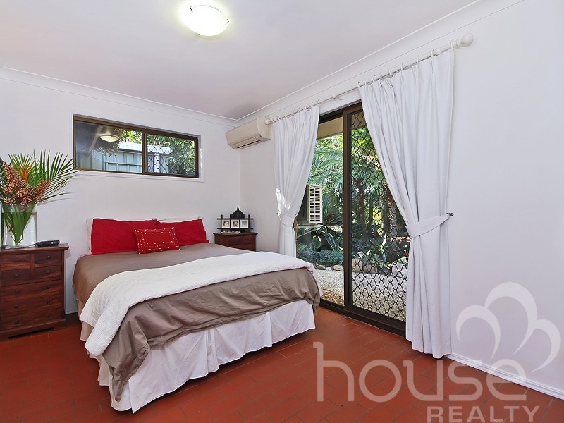 10 Islandview Street, Barellan Point QLD 4306