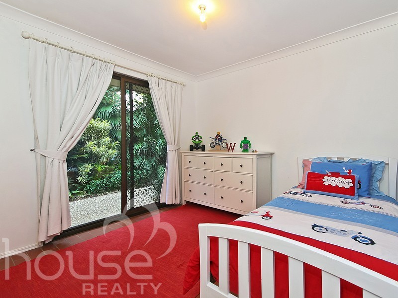 10 Islandview Street, Barellan Point QLD 4306