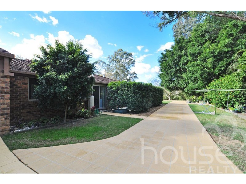 26 Islandview Street, Barellan Point QLD 4306