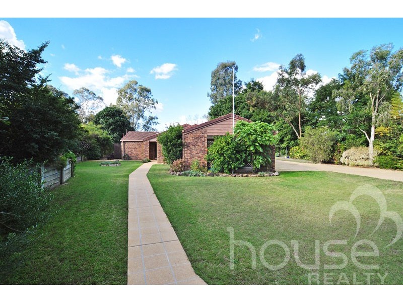 26 Islandview Street, Barellan Point QLD 4306