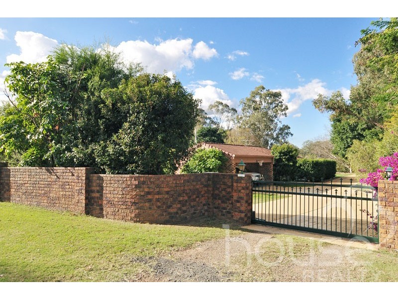 26 Islandview Street, Barellan Point QLD 4306
