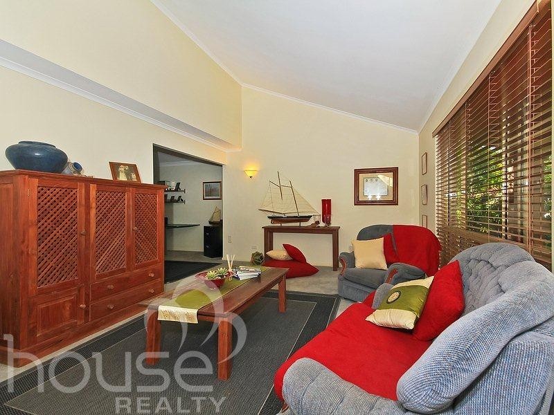 12 Nerrina Court, Karana Downs QLD 4306