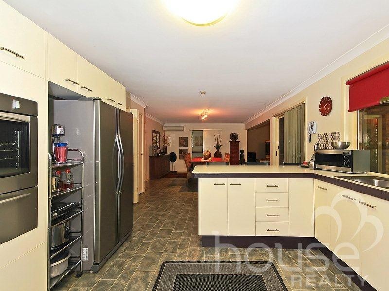 12 Nerrina Court, Karana Downs QLD 4306