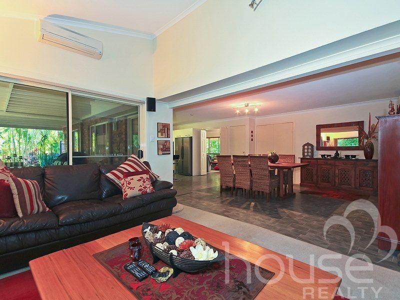 12 Nerrina Court, Karana Downs QLD 4306