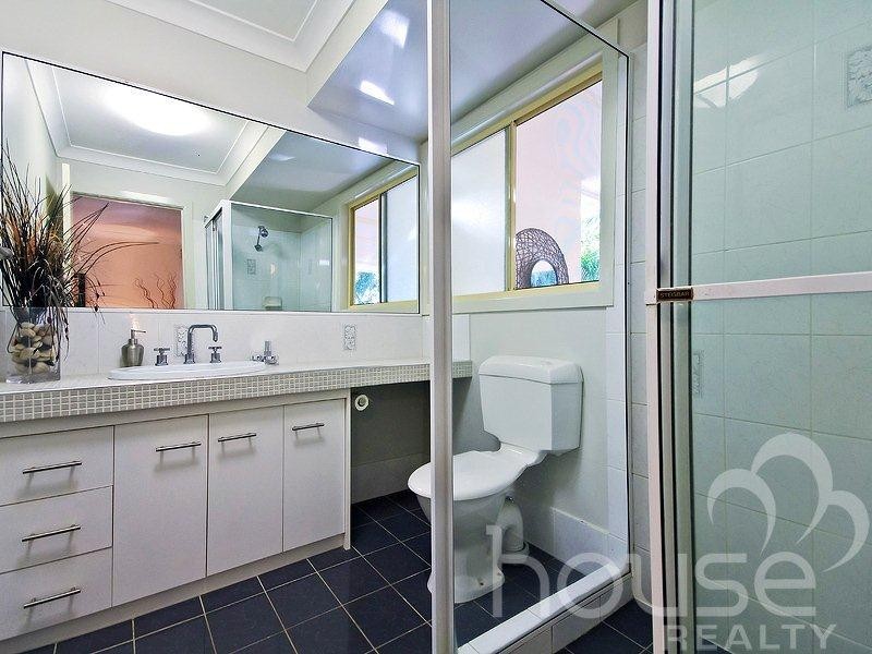 12 Nerrina Court, Karana Downs QLD 4306