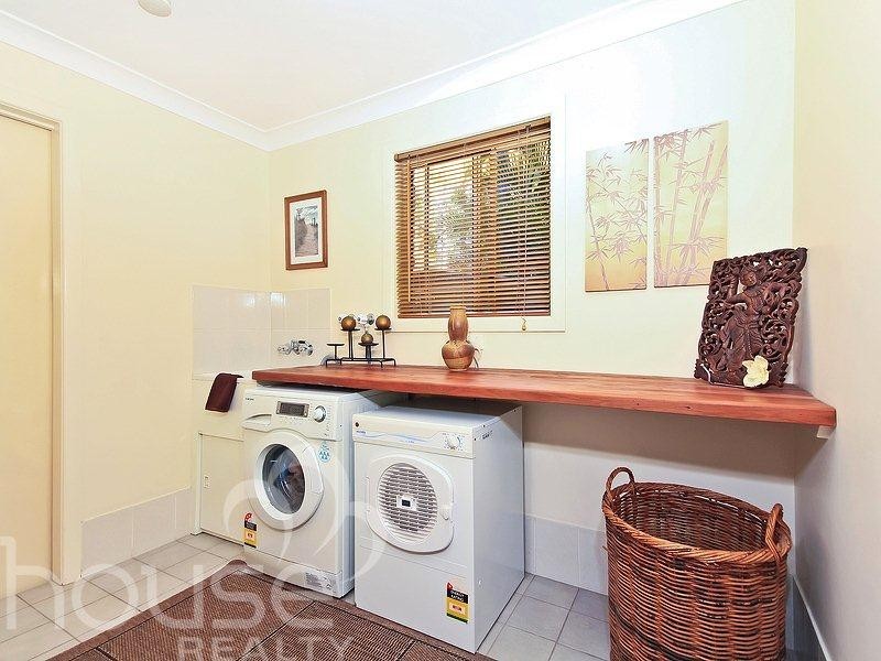 12 Nerrina Court, Karana Downs QLD 4306