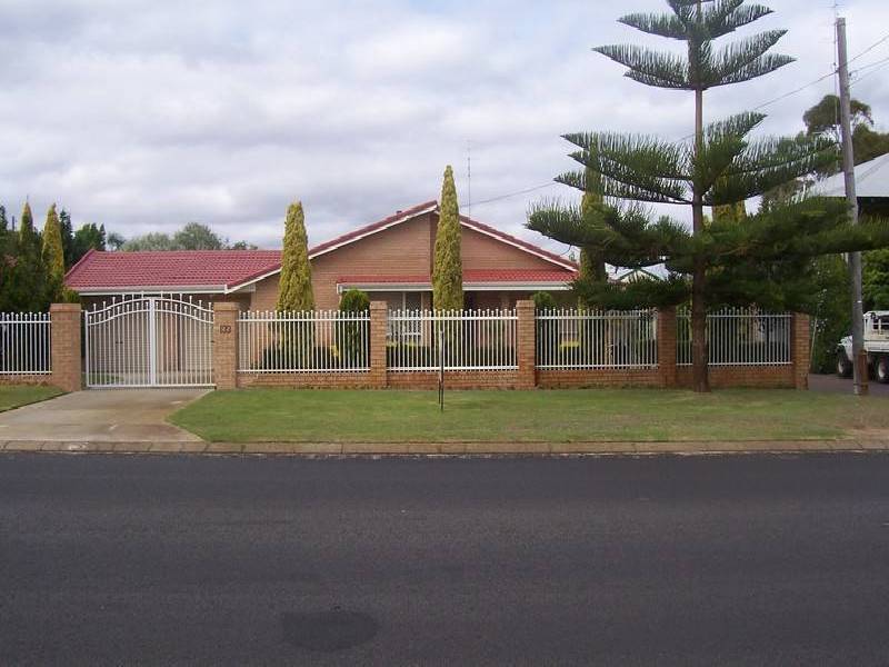 133 Travers Drive, Australind WA 6233