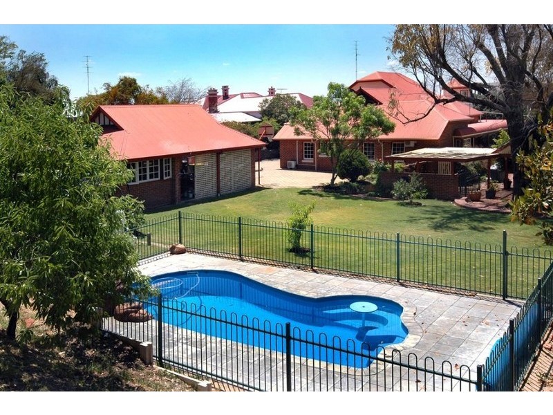 16 Picton Crescent, Bunbury WA 6230