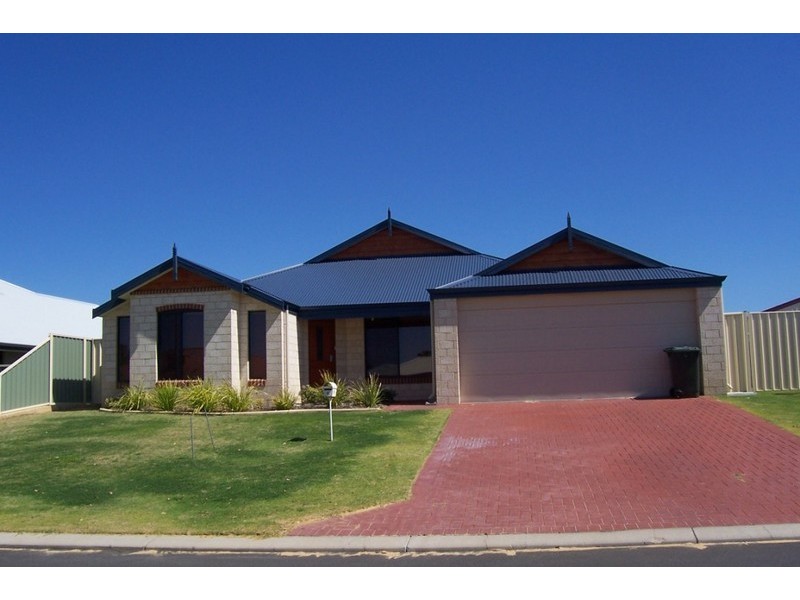 5 Vaughans Way, Australind WA 6233