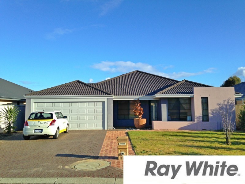 17 Claymore Loop, Dalyellup WA 6230