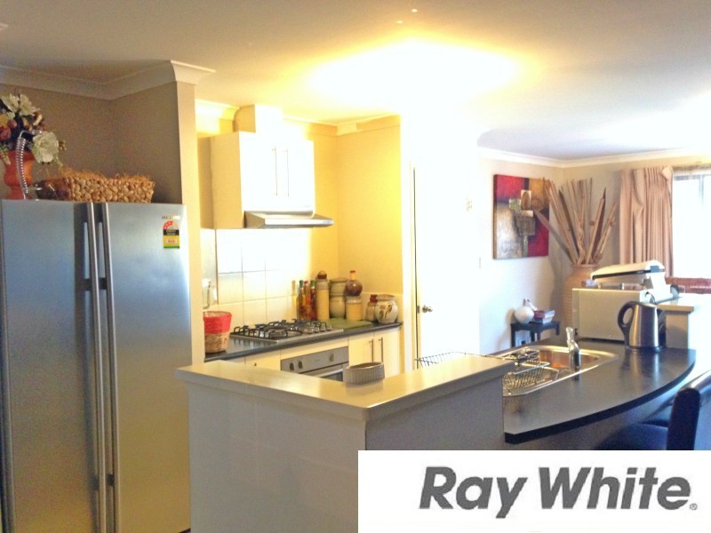 17 Claymore Loop, Dalyellup WA 6230