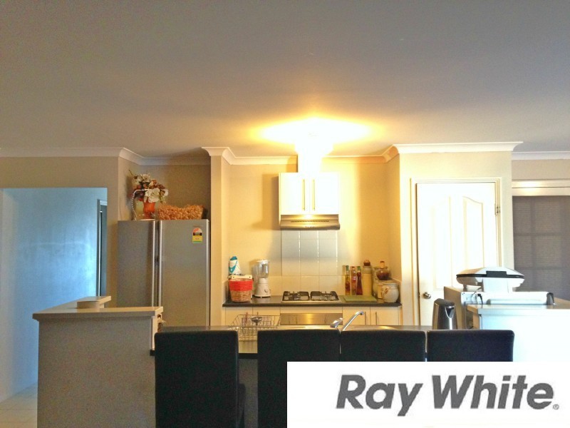 17 Claymore Loop, Dalyellup WA 6230