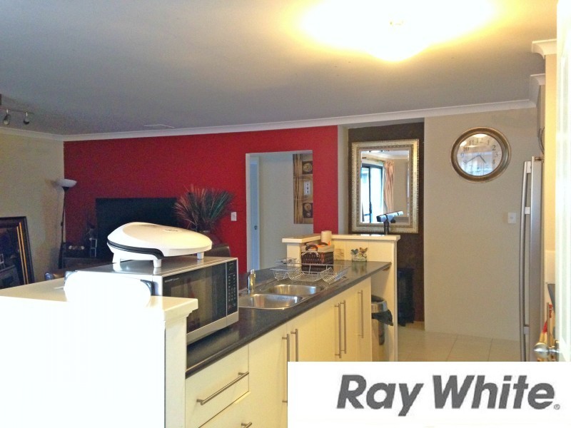 17 Claymore Loop, Dalyellup WA 6230