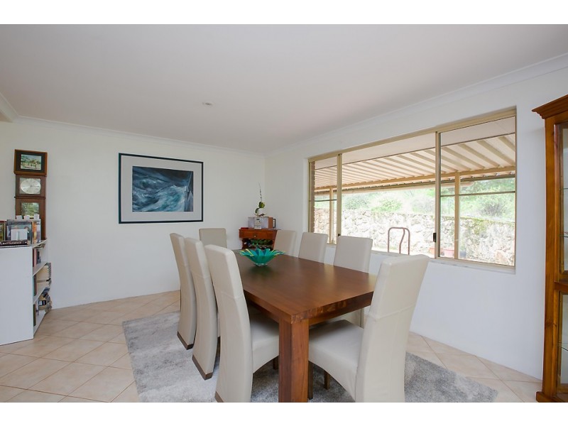 11 Little Place, Leschenault WA 6233