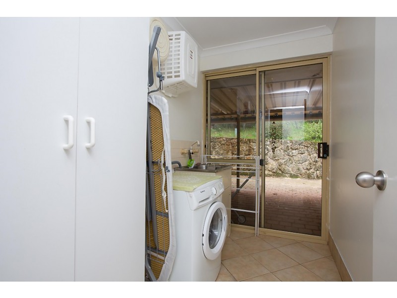 11 Little Place, Leschenault WA 6233