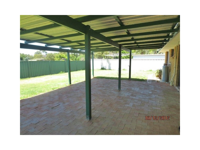 14 Brooksy Place, Burekup WA 6227