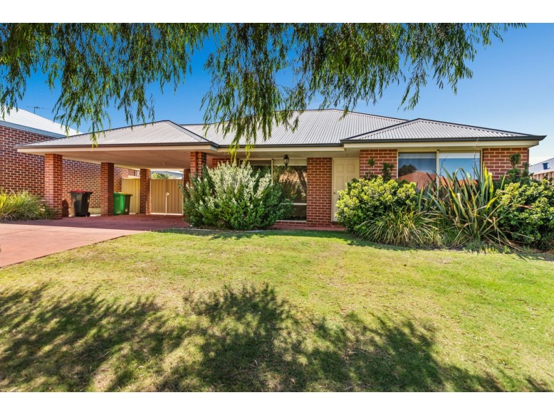 34 Possum Way, College Grove WA 6230