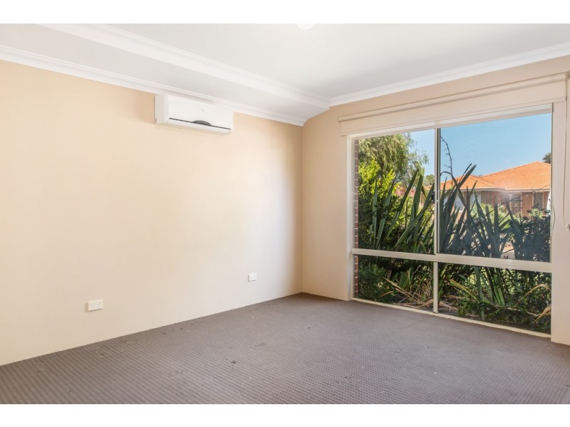 34 Possum Way, College Grove WA 6230