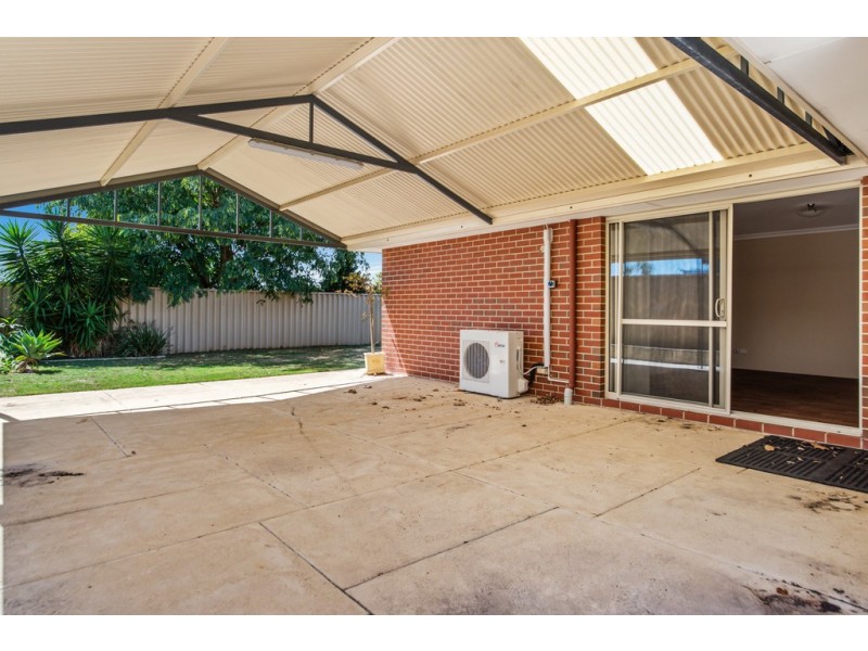 34 Possum Way, College Grove WA 6230