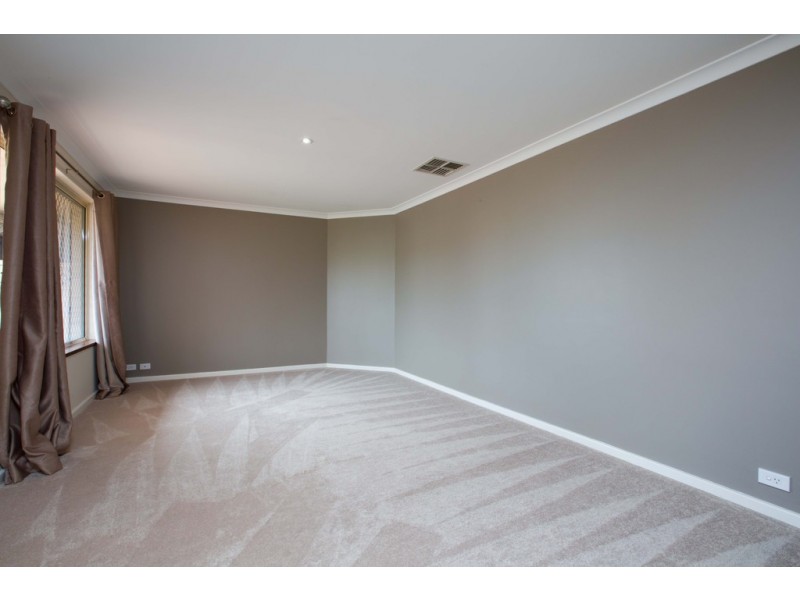 8 Arabian Gardens, Eaton WA 6232
