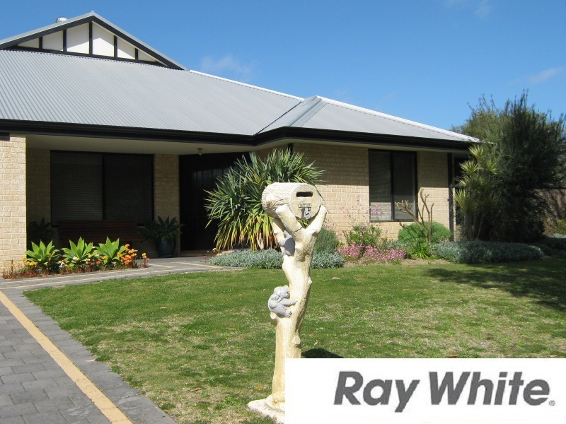 15 Samrose Road, Dalyellup WA 6230
