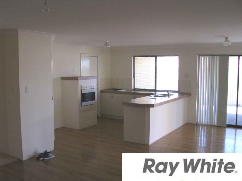 15 Samrose Road, Dalyellup WA 6230