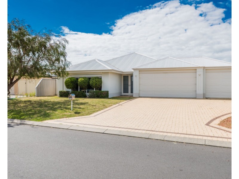 8 Claymore Loop, Dalyellup WA 6230