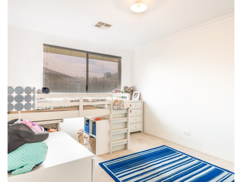 8 Claymore Loop, Dalyellup WA 6230