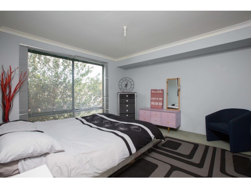 6 Kearney Way, Usher WA 6230