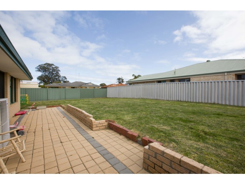 6 Kearney Way, Usher WA 6230