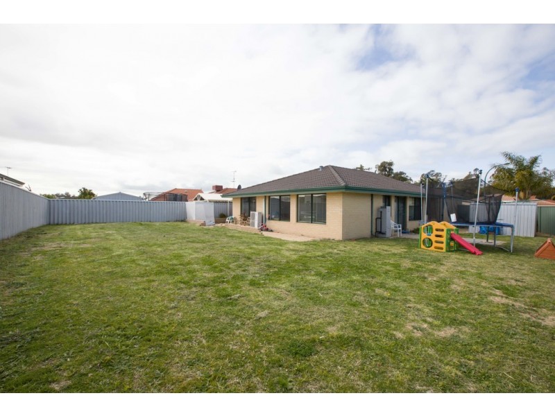 6 Kearney Way, Usher WA 6230