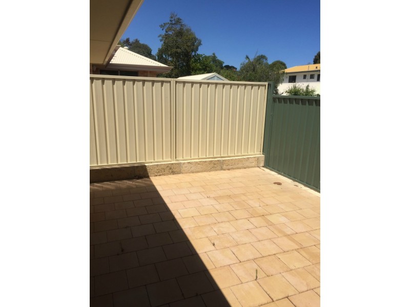 13b Cambrose Avenue, Australind WA 6233