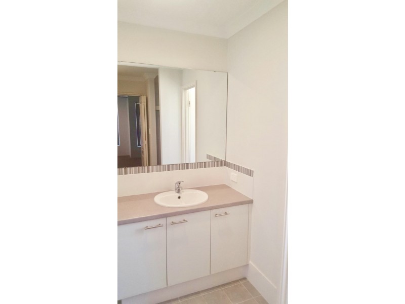 13 Advance Road, Dalyellup WA 6230