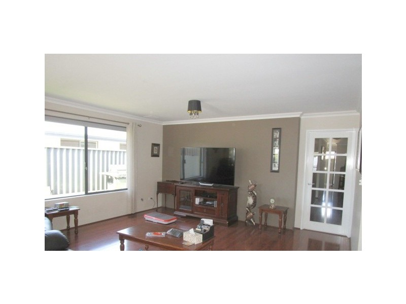 30 Lewana Approach, Dalyellup WA 6230