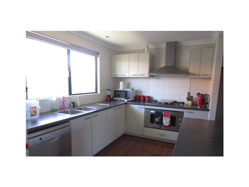 30 Lewana Approach, Dalyellup WA 6230