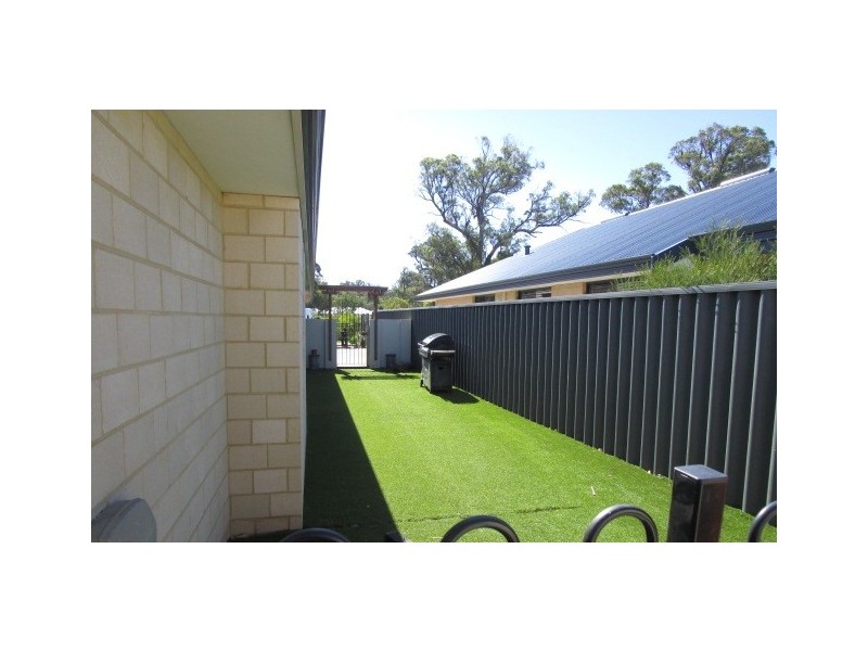 30 Lewana Approach, Dalyellup WA 6230