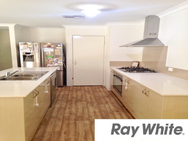 13 Sirius Street, Dalyellup WA 6230