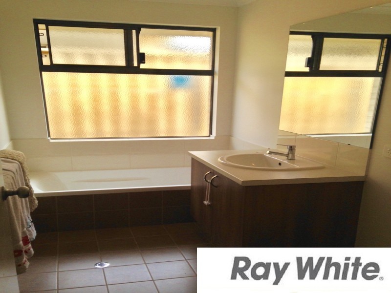 13 Sirius Street, Dalyellup WA 6230