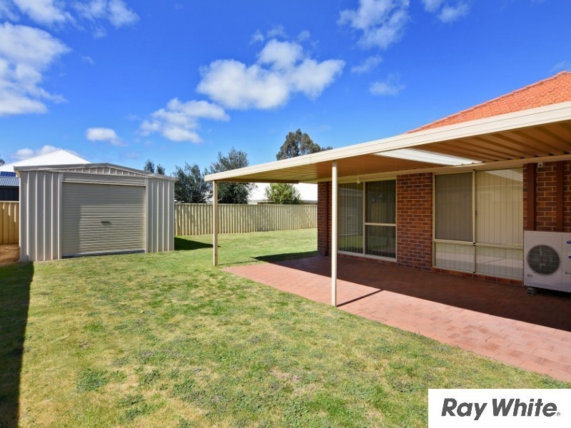 9 Pungura Road, Dalyellup WA 6230