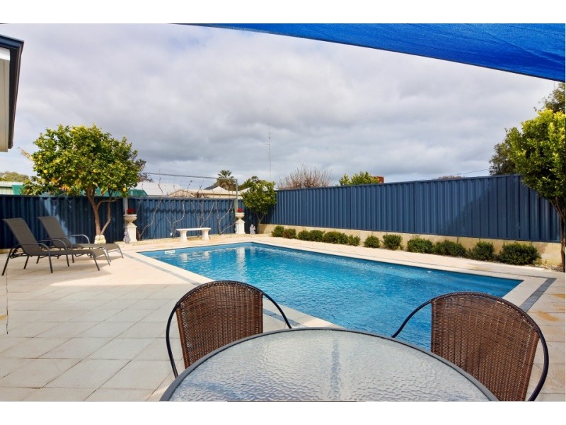 12 North Street, East Bunbury WA 6230