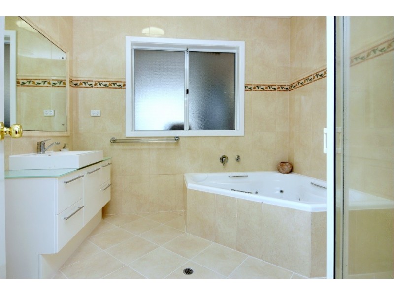 12 North Street, East Bunbury WA 6230