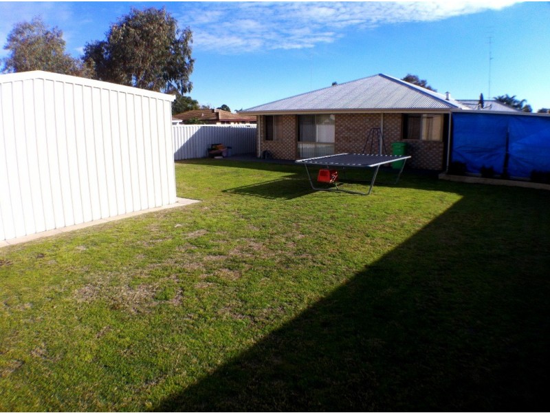 1 Tremandra Way, Glen Iris WA 6230